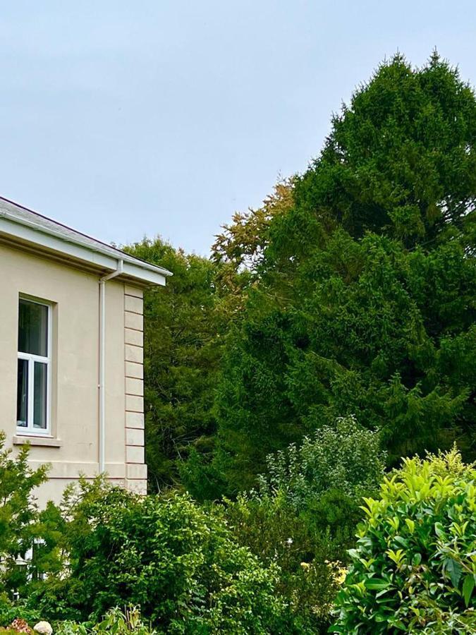 Halwell House - A Spacious Quiet Apartment Kingsbridge  Exterior photo